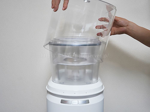 エブリィフレシャス・ライトのホルダーカバーを外している写真