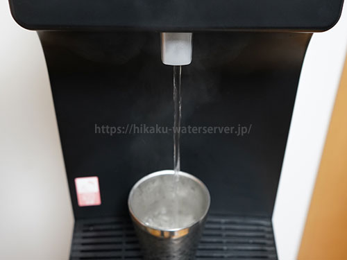 Slim-RⅡ(スリムアールツー)、温水の出水写真