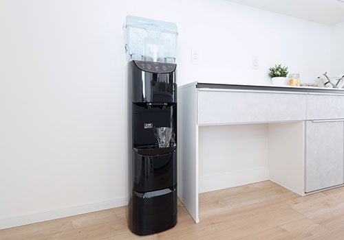 ふじざくら命水ウォーターサーバーの床置きブラック